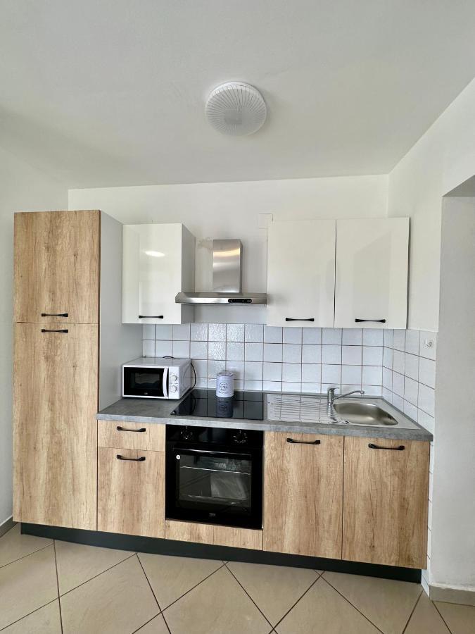 Apartments Imperium โตรกีร์ ภายนอก รูปภาพ